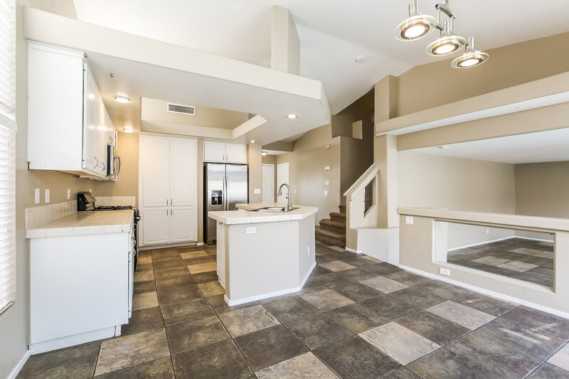 2,015/Mo, 3636 Beacon Point St Las Vegas, NV 89129 Kitchen View 2