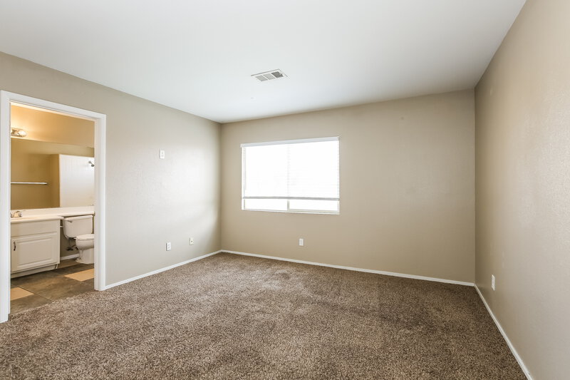 2,015/Mo, 3636 Beacon Point St Las Vegas, NV 89129 Main Bedroom View