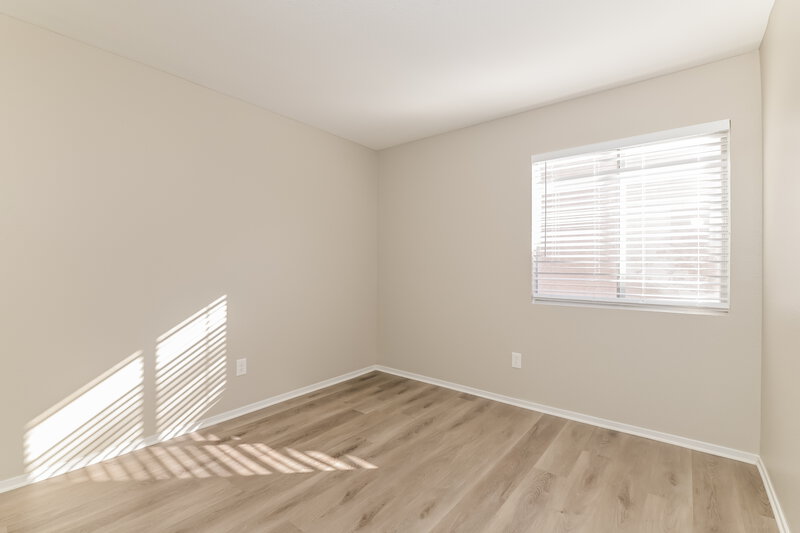 1,925/Mo, 996 Skyforest Dr Henderson, NV 89011 Bedroom View