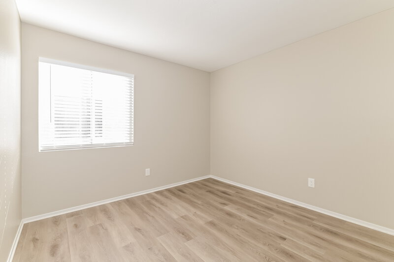 1,925/Mo, 996 Skyforest Dr Henderson, NV 89011 Bedroom View 3