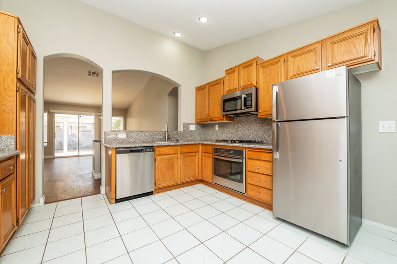 1,985/Mo, 1215 Healing Waters Ln North Las Vegas, NV 89031 Kitchen View 2