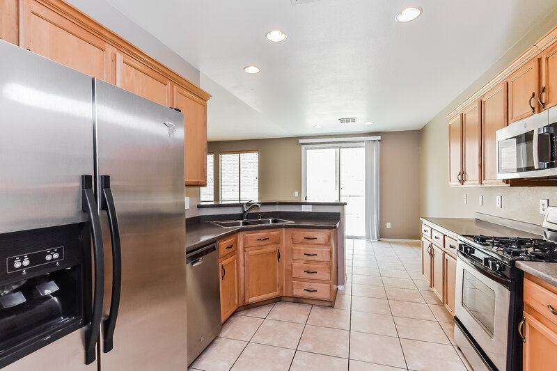 2,350/Mo, 8065 Marshall Canyon Dr Las Vegas, NV 89166 Kitchen View
