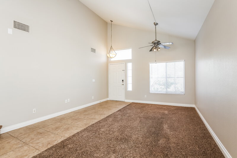 1,945/Mo, 4455 Scarlet Sea Ave North Las Vegas, NV 89031 Living Room View