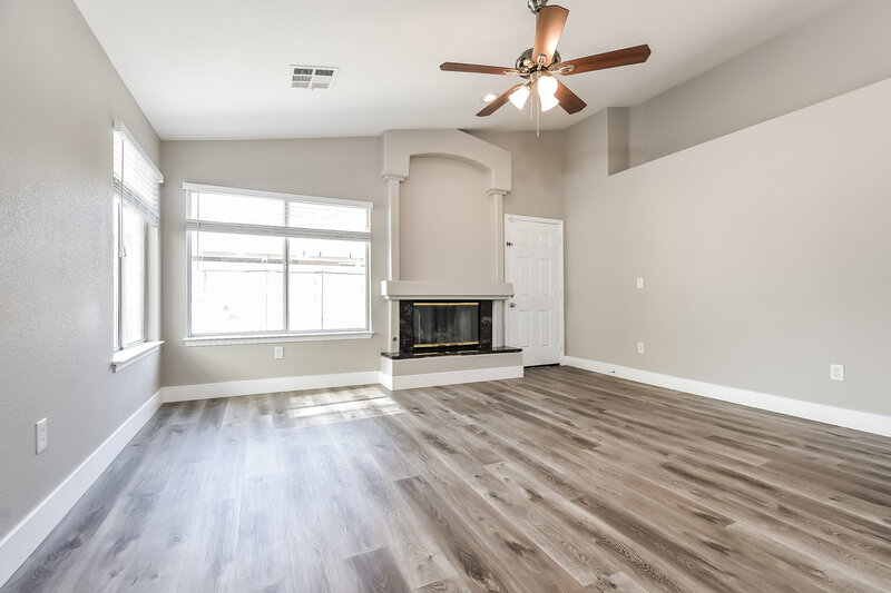 2,205/Mo, 1612 Blanco Dr North Las Vegas, NV 89031 Living Room View