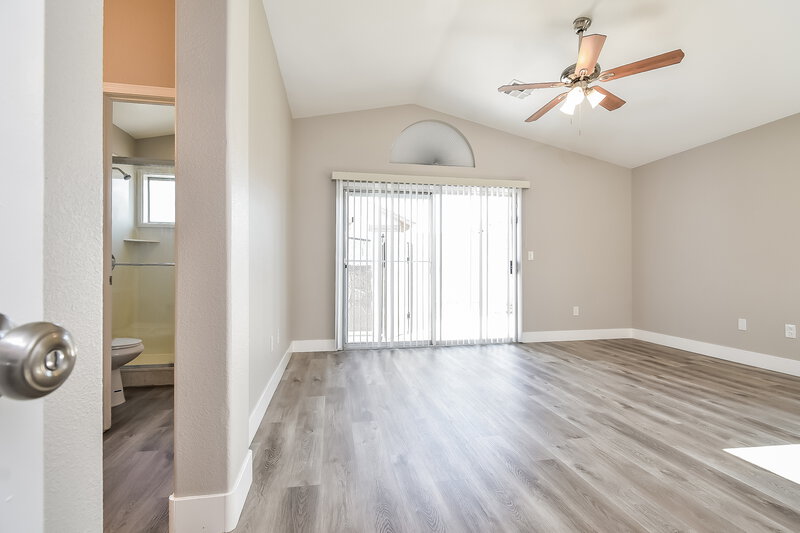 2,205/Mo, 1612 Blanco Dr North Las Vegas, NV 89031 Main Bedroom View