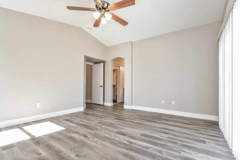 2,205/Mo, 1612 Blanco Dr North Las Vegas, NV 89031 Main Bedroom View 2