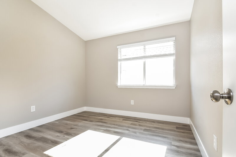2,205/Mo, 1612 Blanco Dr North Las Vegas, NV 89031 Bedroom View