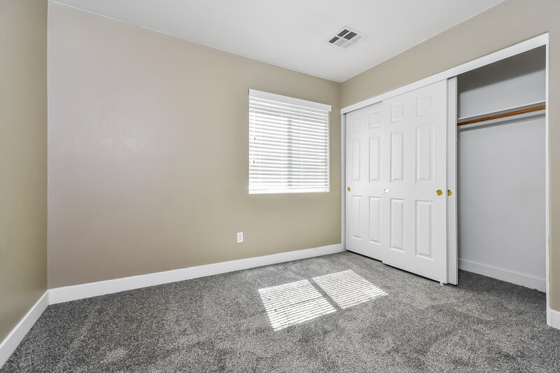 1,750/Mo, 3830 Canary Creek Ave North Las Vegas, NV 89031 Bedroom View 2