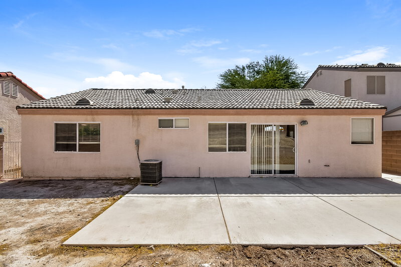 1,750/Mo, 3830 Canary Creek Ave North Las Vegas, NV 89031 Rear View 2