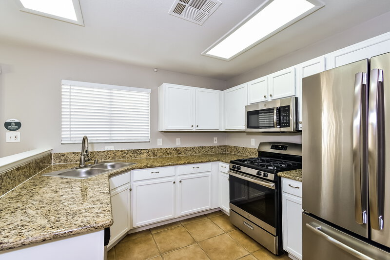 2,285/Mo, 7313 Wandering Star Court Las Vegas, NV 89131 Kitchen View