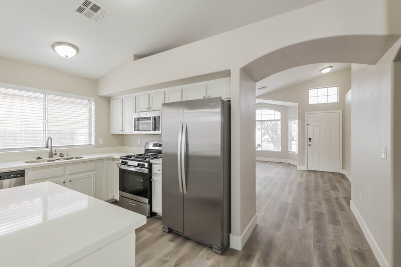 1,960/Mo, 1719 Anchor Dr North Las Vegas, NV 89032 Kitchen View