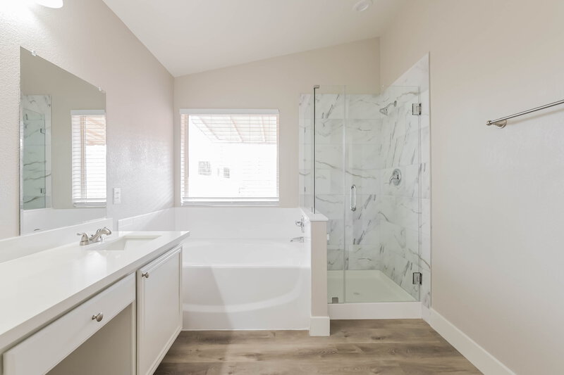 1,960/Mo, 1719 Anchor Dr North Las Vegas, NV 89032 Main Bathroom View 2