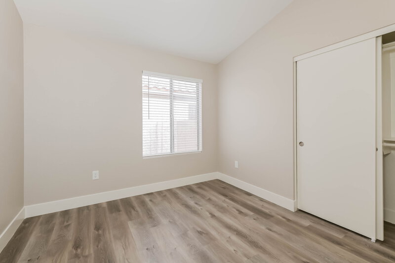 1,960/Mo, 1719 Anchor Dr North Las Vegas, NV 89032 Bedroom View 2