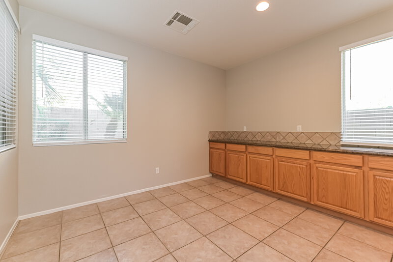 2,250/Mo, 9048 Blue Raven Ave Las Vegas, NV 89143 Dining Room View