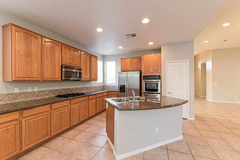 2,250/Mo, 9048 Blue Raven Ave Las Vegas, NV 89143 Kitchen View