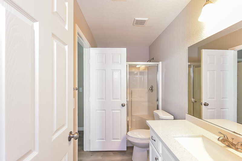 2,930/Mo, 621 Bright Lights Ave North Las Vegas, NV 89031 Main Bathroom View
