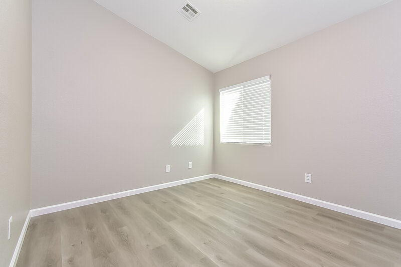 2,930/Mo, 621 Bright Lights Ave North Las Vegas, NV 89031 Bedroom View 3