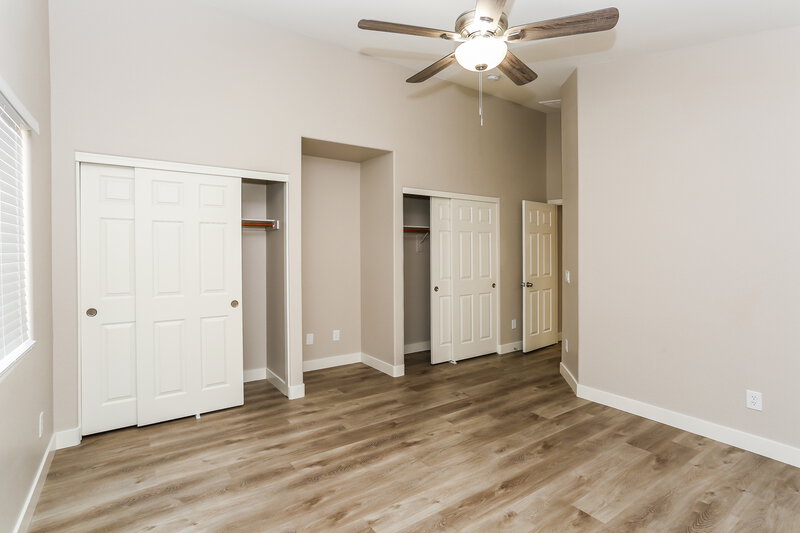 1,900/Mo, 4908 Cinnamon Spice Ct North Las Vegas, NV 89031 Living Room View