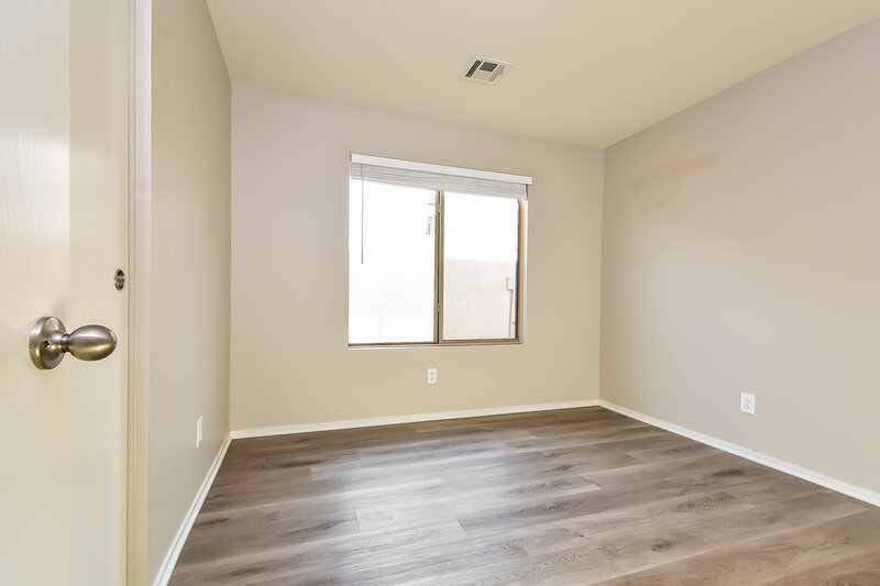 1,975/Mo, 4828 Rush Springs Dr Las Vegas, NV 89139 Bedroom View 2