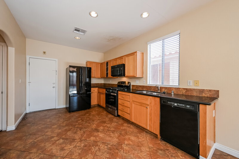 1,950/Mo, 1085 Wild Fern Ct Las Vegas, NV 89183 Kitchen View 2
