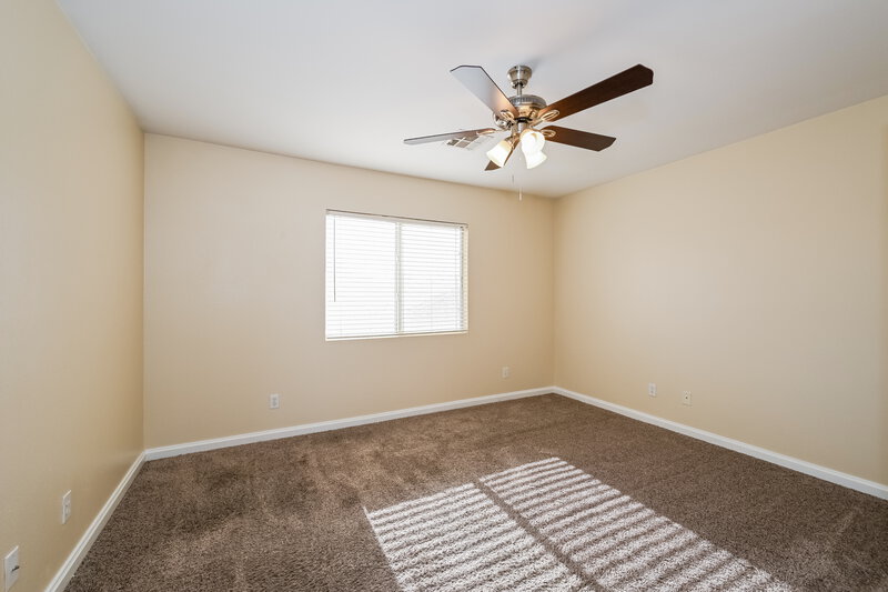 1,950/Mo, 1085 Wild Fern Ct Las Vegas, NV 89183 Main Bedroom View