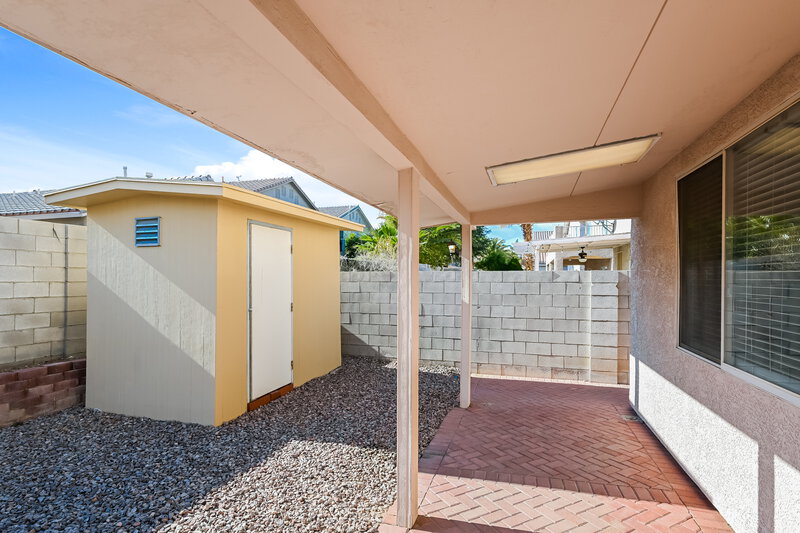1,950/Mo, 1085 Wild Fern Ct Las Vegas, NV 89183 Rear View