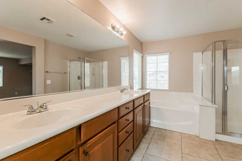 2,065/Mo, 9277 Lost Shanty Ct Las Vegas, NV 89178 Main Bathroom View