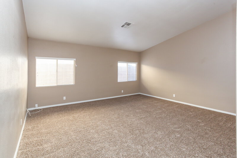 2,155/Mo, 8316 Impatients Ave Las Vegas, NV 89131 Bedroom View 2