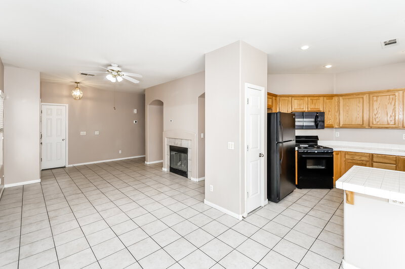 2,850/Mo, 1051 Little Rock Way Las Vegas, NV 89123 Living Room View 3