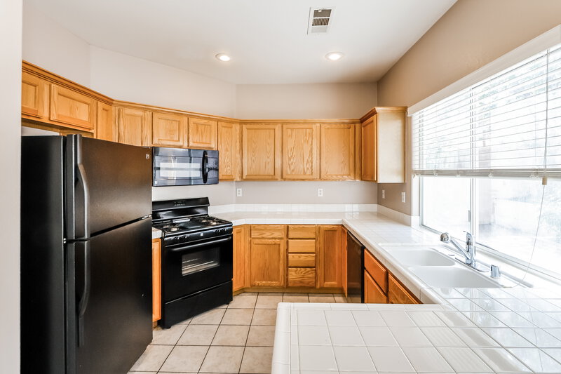 2,850/Mo, 1051 Little Rock Way Las Vegas, NV 89123 Kitchen View