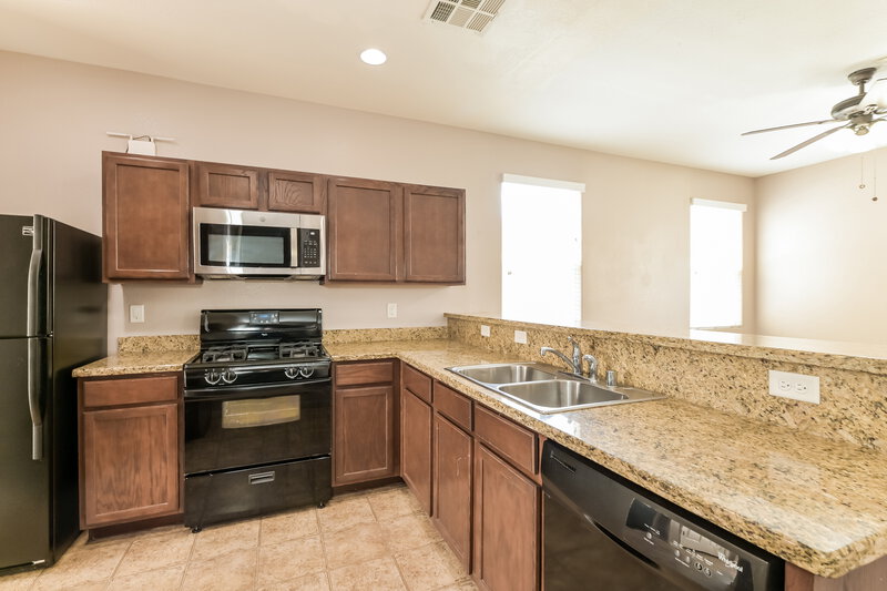 2,075/Mo, 967 Wembly Hills Pl Henderson, NV 89011 Kitchen View