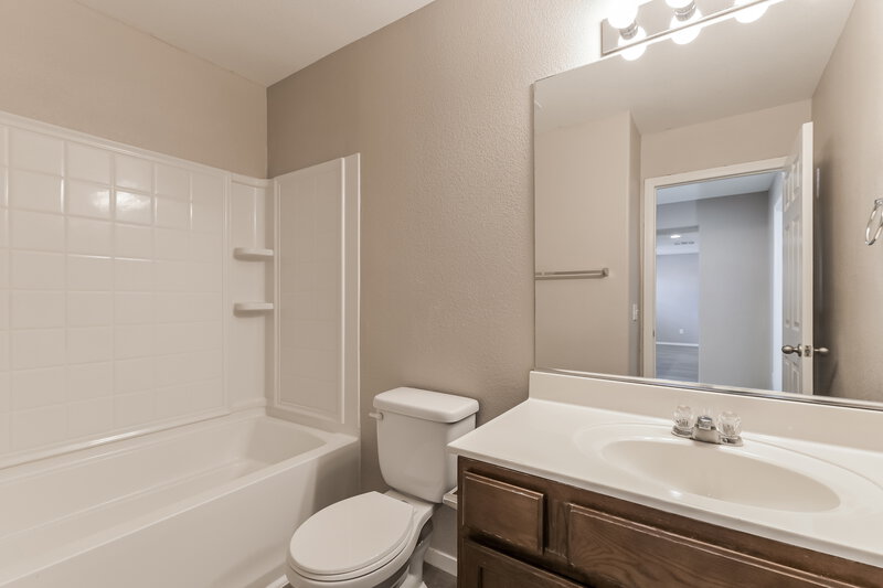 2,075/Mo, 967 Wembly Hills Pl Henderson, NV 89011 Bathroom View