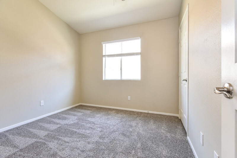 1,920/Mo, 7032 Village Shore Court Las Vegas, NV 89129 Bedroom View 2
