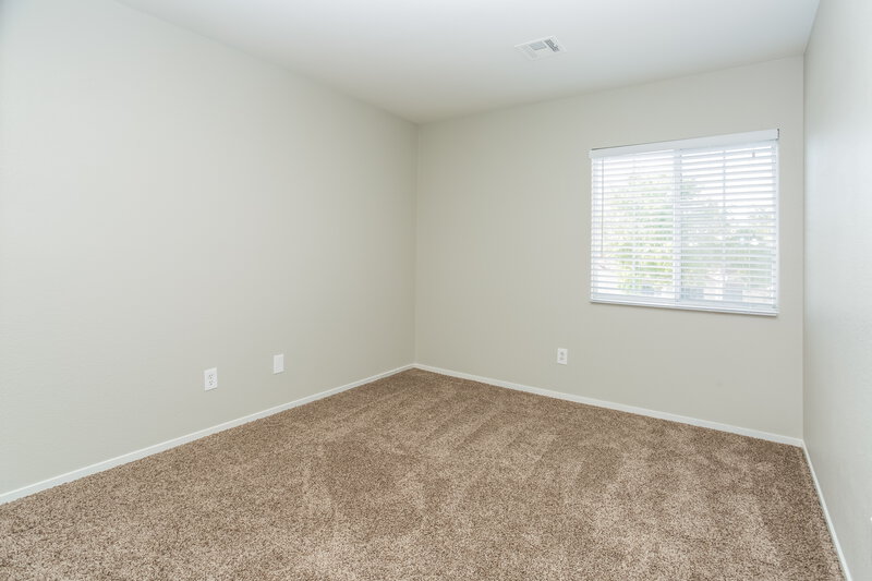 1,800/Mo, 4354 Scarlet Sea Ave North Las Vegas, NV 89031 Bedroom View 3
