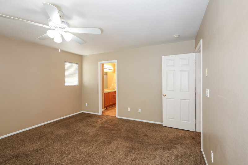 1,930/Mo, 2912 Bridleton Ave North Las Vegas, NV 89081 Main Bedroom View 2