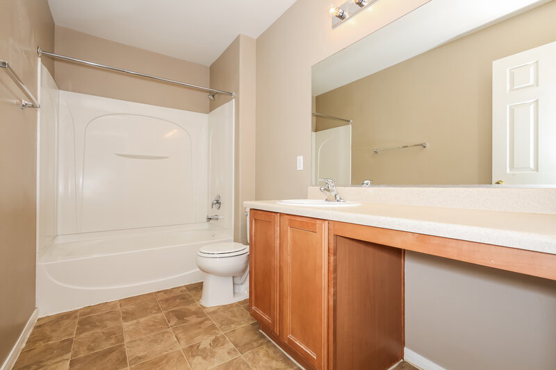 1,930/Mo, 2912 Bridleton Ave North Las Vegas, NV 89081 Bathroom View