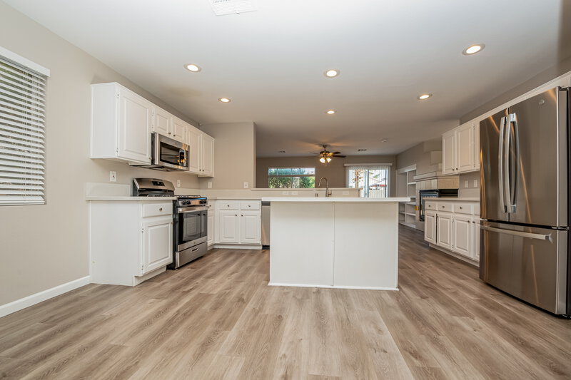 2,385/Mo, 8928 Square Knot Ave Las Vegas, NV 89143 Kitchen View