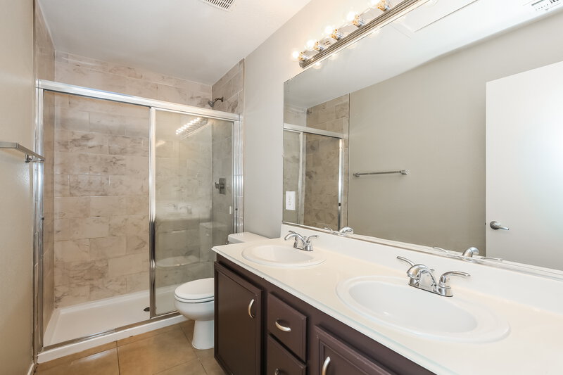 3,740/Mo, 8600 Hidden Pines Ave Las Vegas, NV 89143 Bathroom View