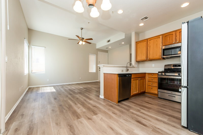 2,175/Mo, 8264 Strawberry Spring St Las Vegas, NV 89143 Kitchen View