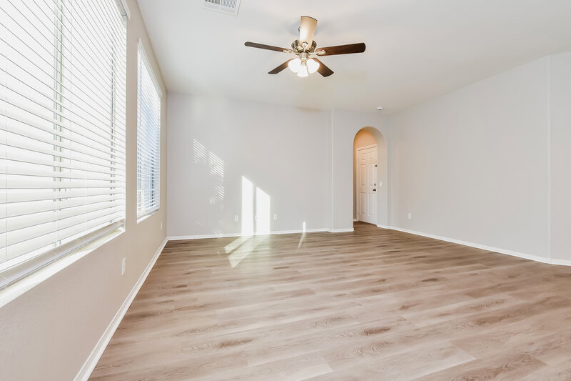 2,750/Mo, 985 Kern River Ave Henderson, NV 89002 Living Room View