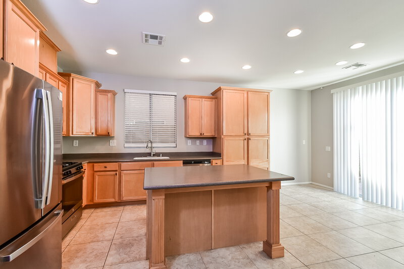 2,750/Mo, 985 Kern River Ave Henderson, NV 89002 Kitchen View