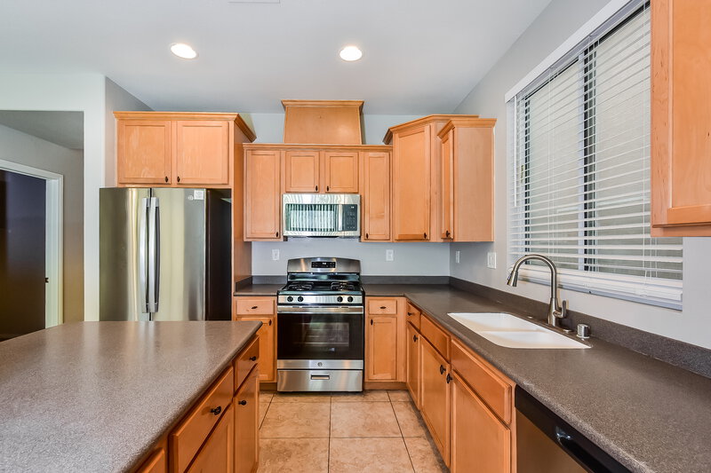 2,750/Mo, 985 Kern River Ave Henderson, NV 89002 Kitchen View 2