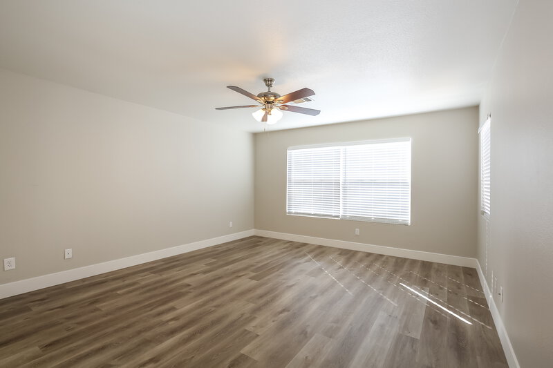 1,875/Mo, 4729 Cliff Breeze Dr North Las Vegas, NV 89081 Main Bedroom View