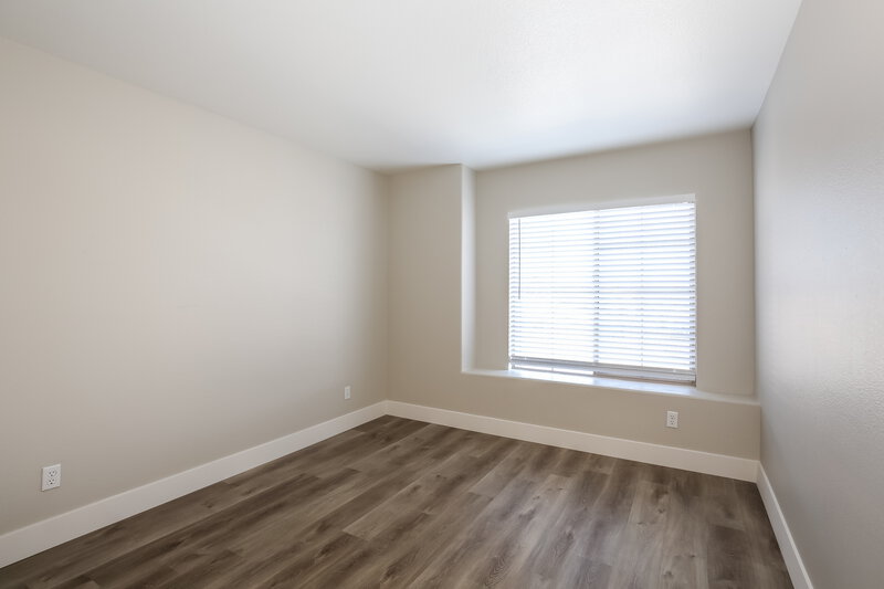 1,875/Mo, 4729 Cliff Breeze Dr North Las Vegas, NV 89081 Bedroom View