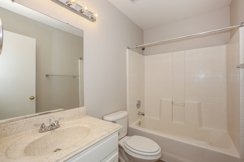 1,875/Mo, 4729 Cliff Breeze Dr North Las Vegas, NV 89081 Bathroom View