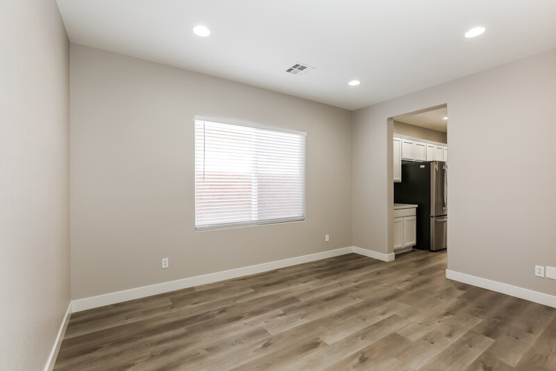 2,655/Mo, 6450 Button Quail St North Las Vegas, NV 89084 Dining Room View