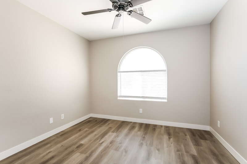 2,655/Mo, 6450 Button Quail St North Las Vegas, NV 89084 Bedroom View