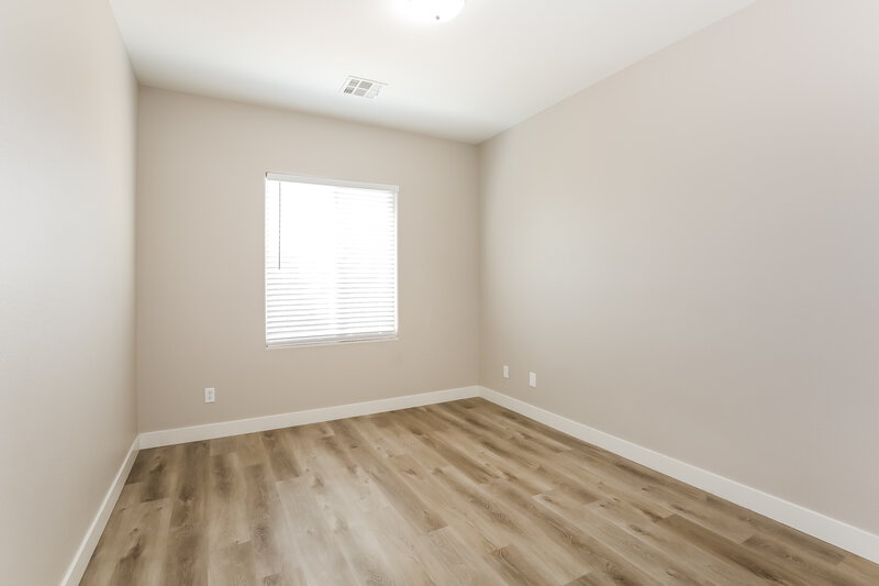 2,655/Mo, 6450 Button Quail St North Las Vegas, NV 89084 Bedroom View 2