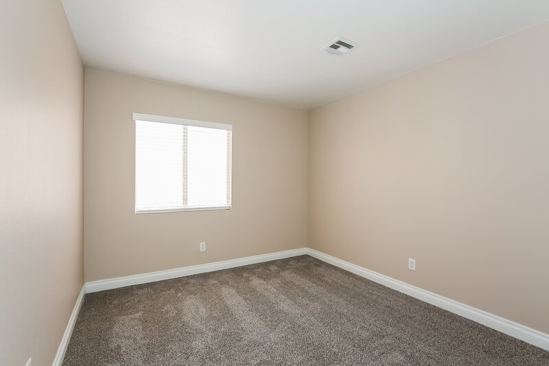 2,040/Mo, 1019 Edgestone Mark Ave North Las Vegas, NV 89081 Bedroom View 2