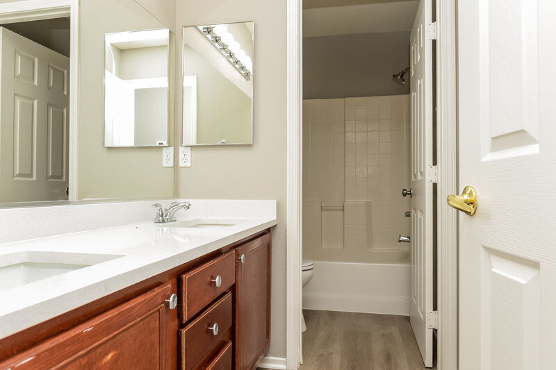 2,345/Mo, 6855 Relic St Las Vegas, NV 89149 Bathroom View